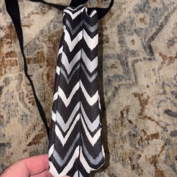 Vera Bradley Hipster/Mini Sling Chevron Medallion Pattern - Picture 4 of 7